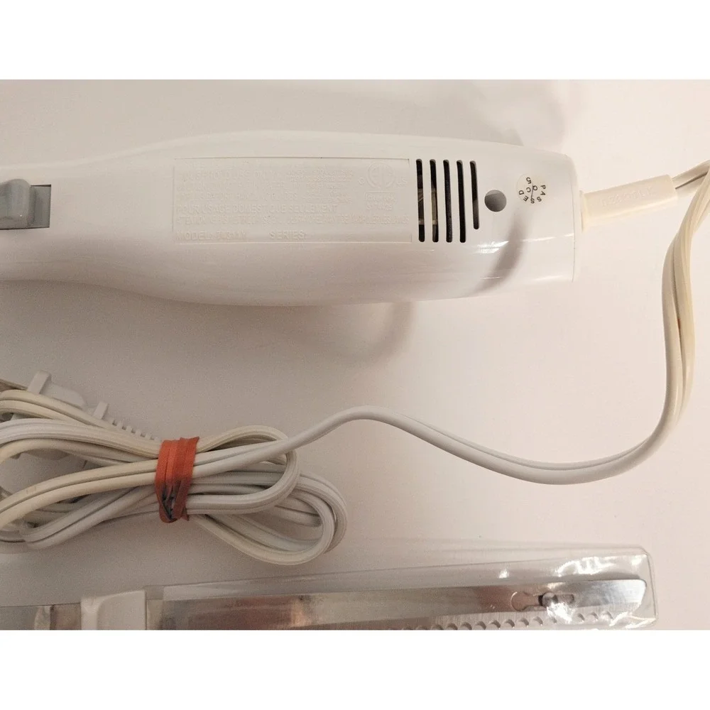 Proctor Silex Durable Electric Knife 74311Y Easy Slice Stainless Steel Blade/BOX